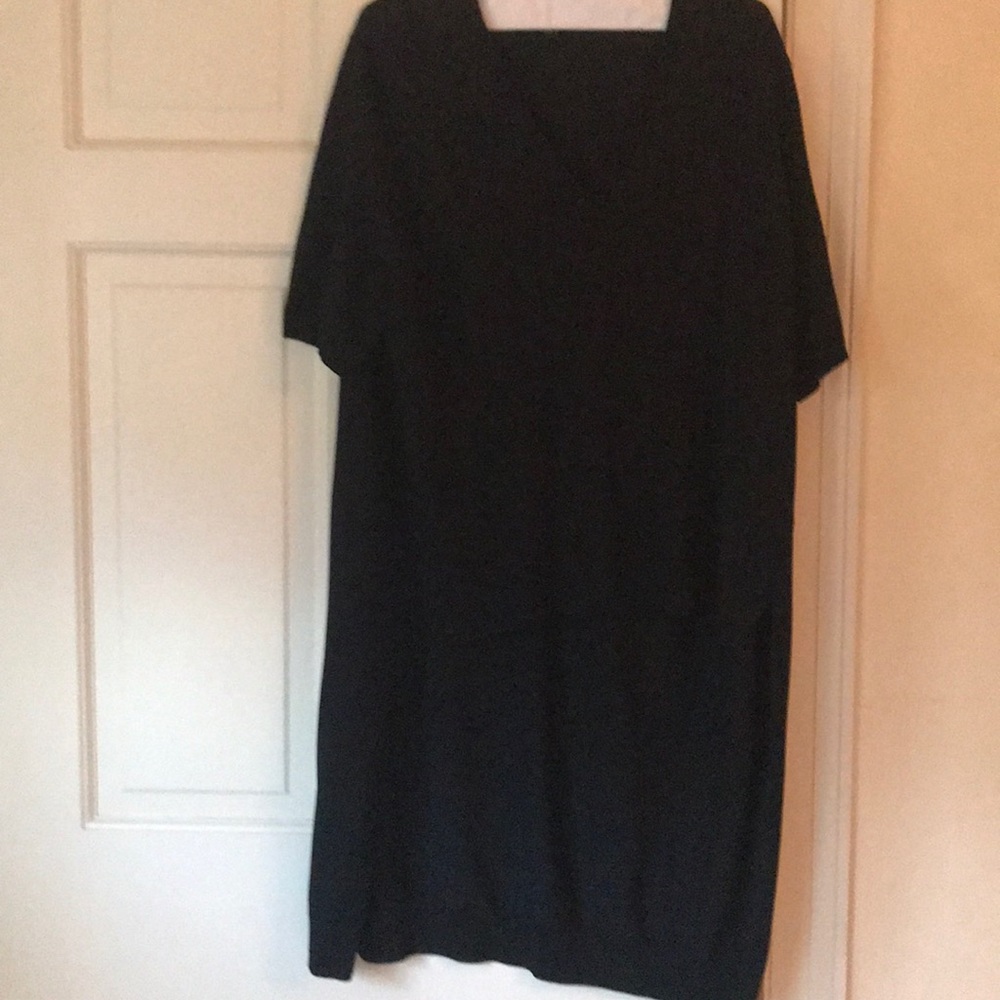 Great Cos top alone or to layer